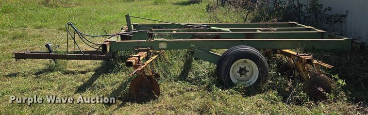 image for item DU6873 John Deere T0230 tandem disk