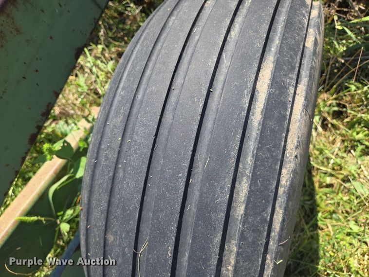 image for item DU6873 John Deere T0230 tandem disk