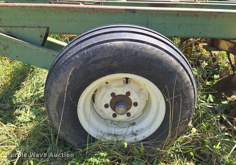 image for item DU6873 John Deere T0230 tandem disk