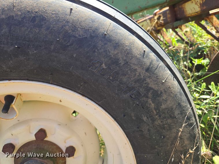 image for item DU6873 John Deere T0230 tandem disk