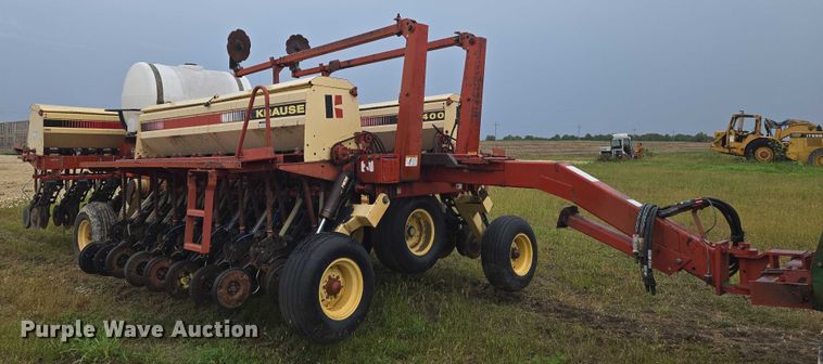 image for item DU6879 Krause 5430 grain drill