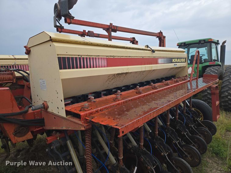 image for item DU6879 Krause 5430 grain drill