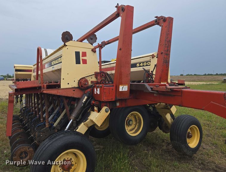 image for item DU6879 Krause 5430 grain drill