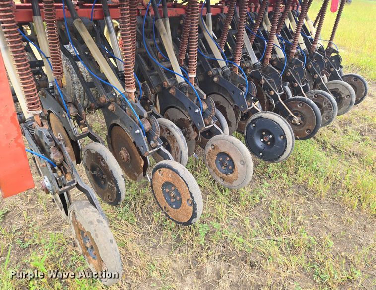 image for item DU6879 Krause 5430 grain drill