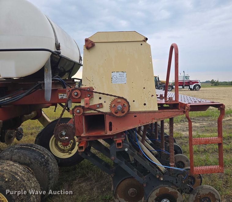 image for item DU6879 Krause 5430 grain drill