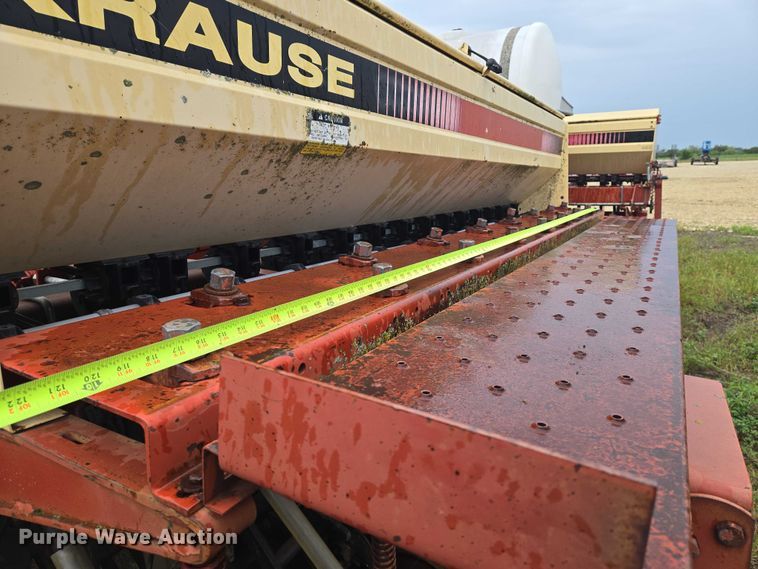 image for item DU6879 Krause 5430 grain drill