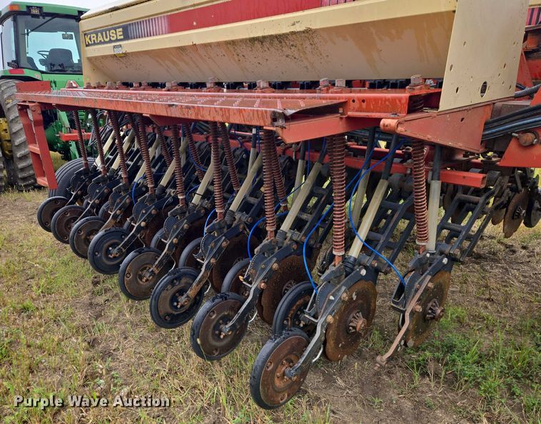 image for item DU6879 Krause 5430 grain drill