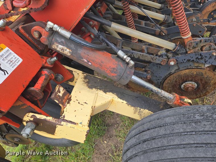 image for item DU6879 Krause 5430 grain drill