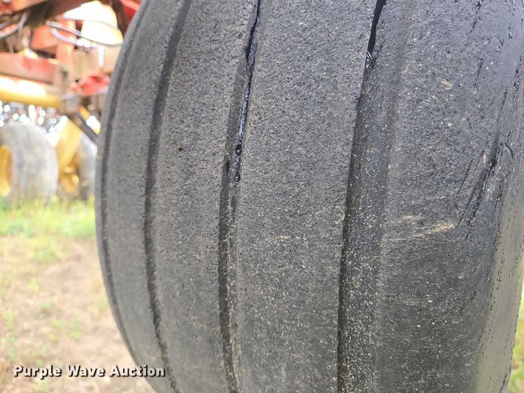 image for item DU6879 Krause 5430 grain drill