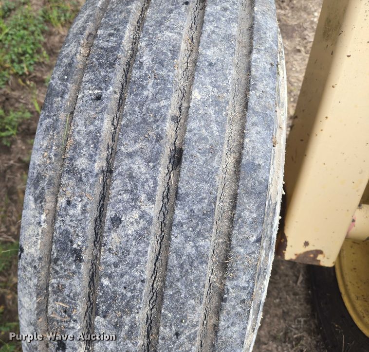 image for item DU6879 Krause 5430 grain drill