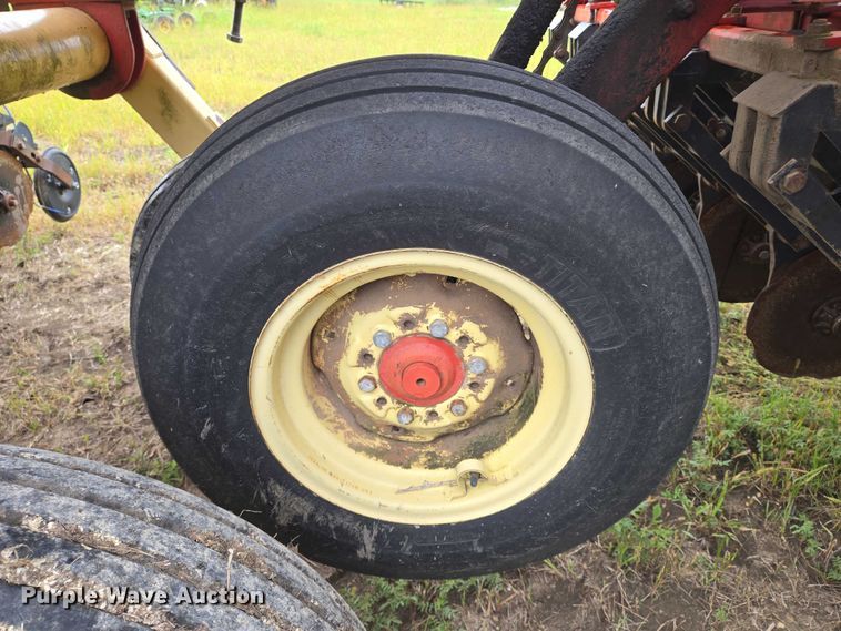 image for item DU6879 Krause 5430 grain drill