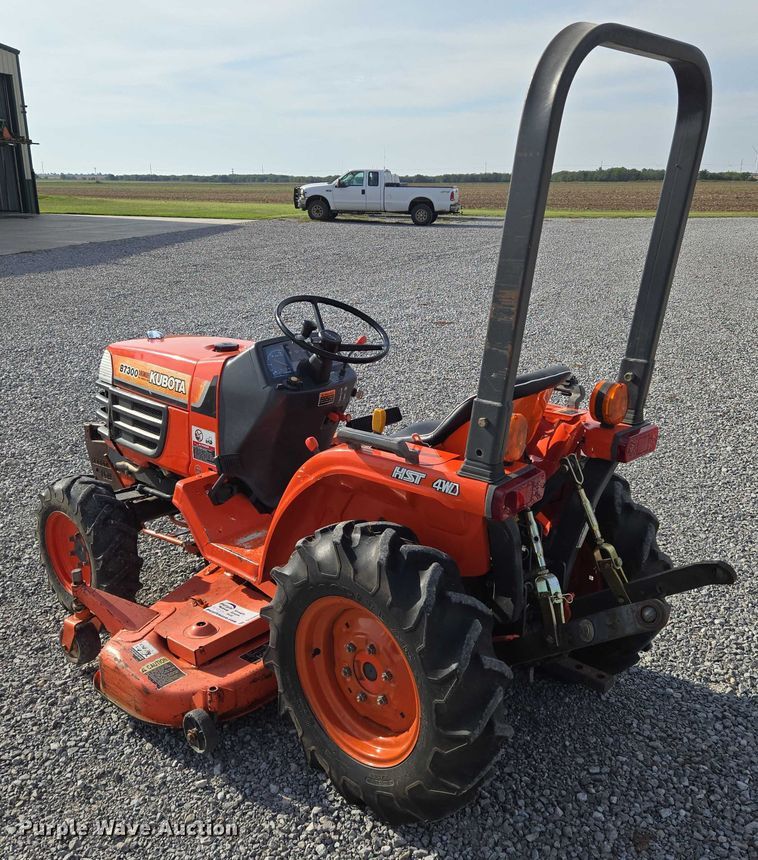 image for item DU6893 Kubota B7300HSD MFWD tractor