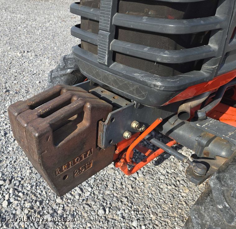 image for item DU6893 Kubota B7300HSD MFWD tractor