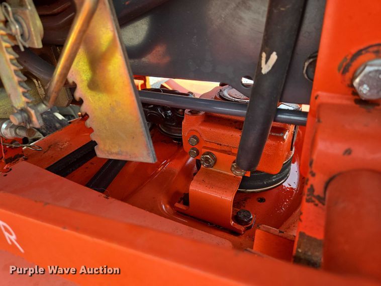 image for item DU6893 Kubota B7300HSD MFWD tractor