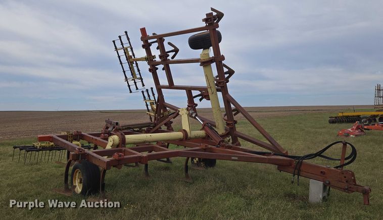 image for item DU6895 Krause 3518 field cultivator