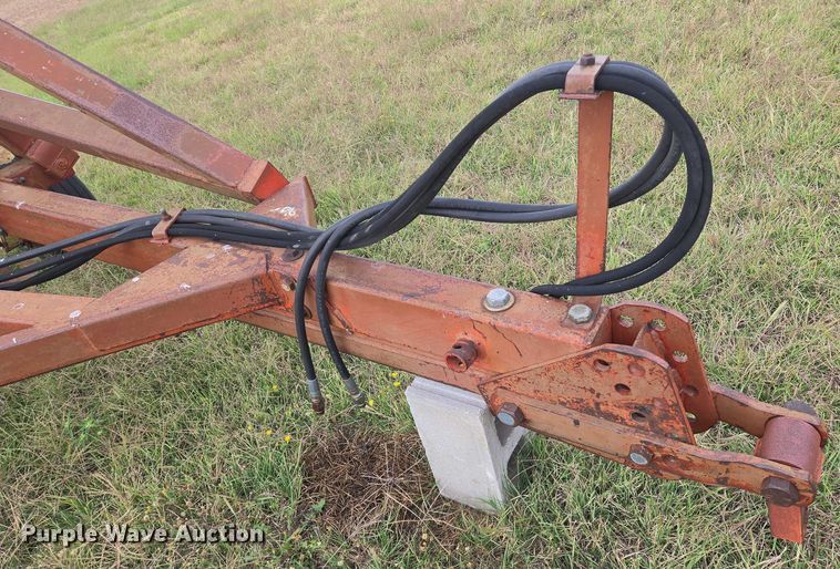 image for item DU6895 Krause 3518 field cultivator
