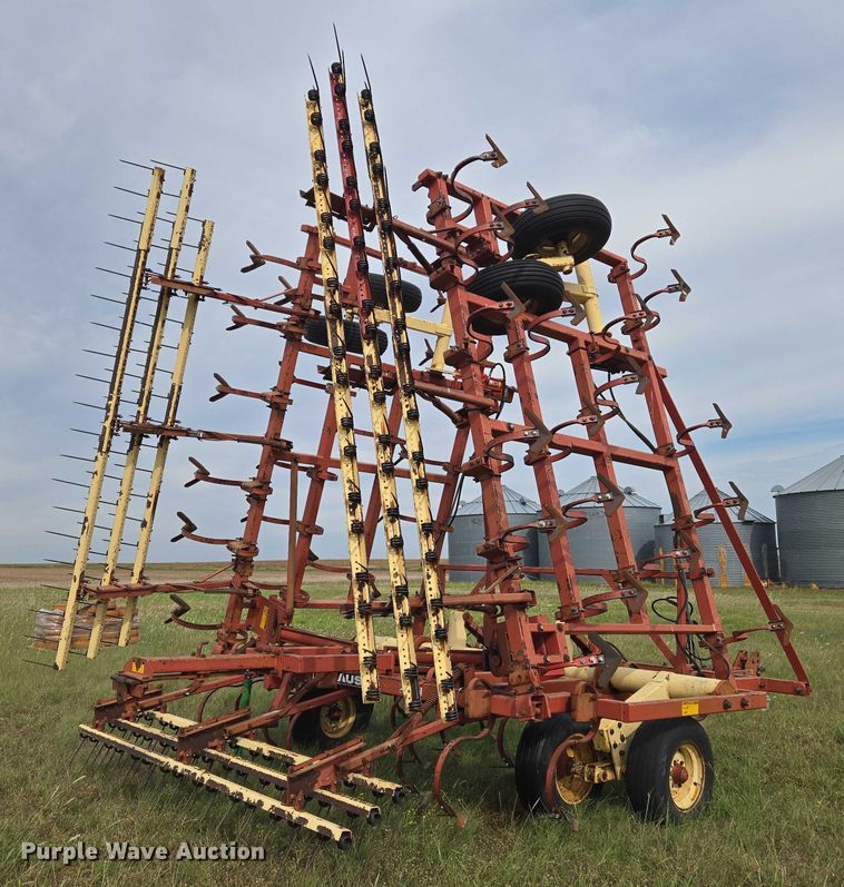 image for item DU6899 Krause 4133 field cultivator