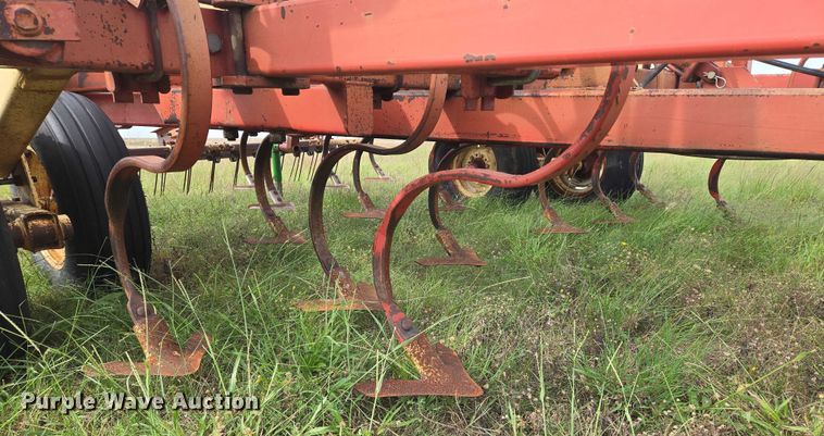 image for item DU6899 Krause 4133 field cultivator