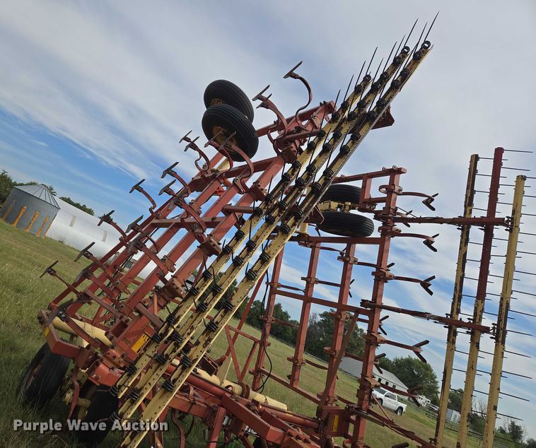 image for item DU6899 Krause 4133 field cultivator