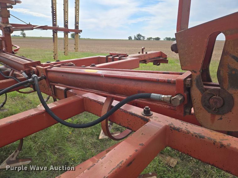 image for item DU6899 Krause 4133 field cultivator