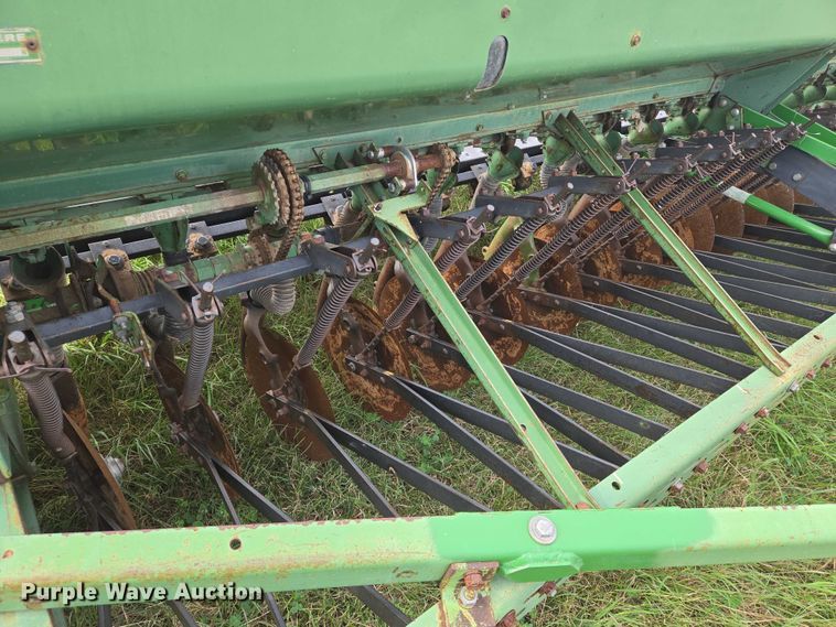 image for item DU6903 John Deere 8300 grain drill