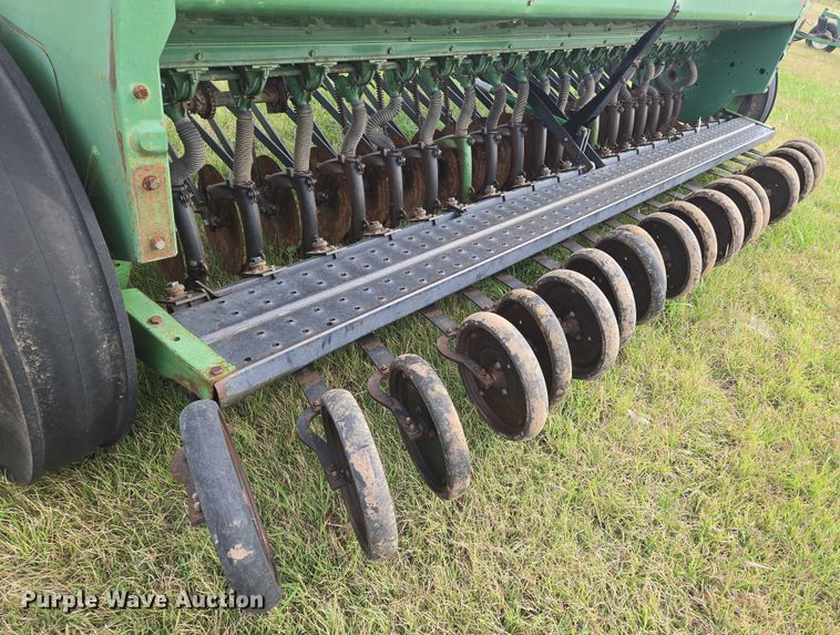 image for item DU6903 John Deere 8300 grain drill