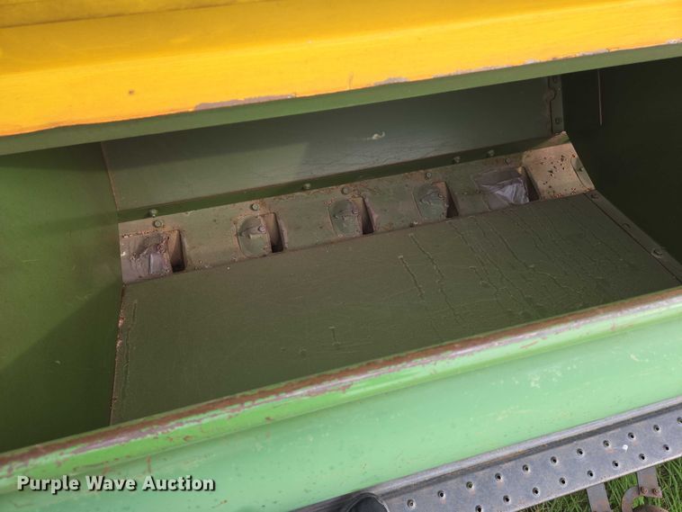 image for item DU6903 John Deere 8300 grain drill