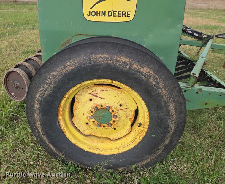 image for item DU6903 John Deere 8300 grain drill