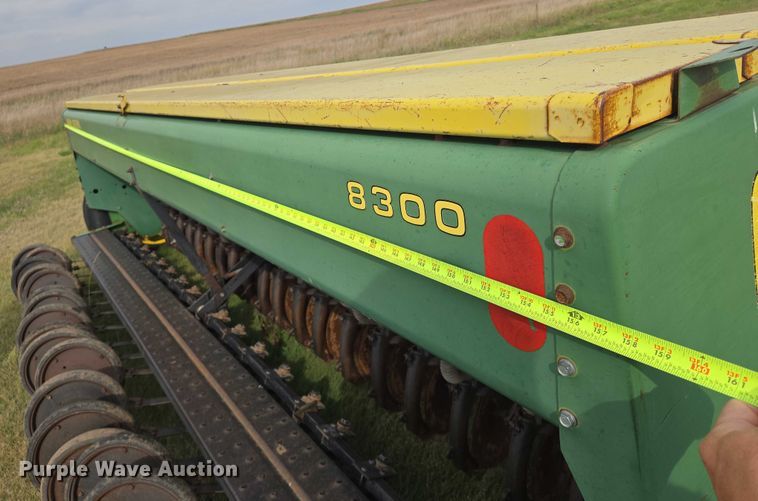 image for item DU6904 John Deere 8300 grain drill