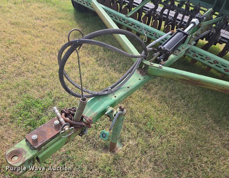 image for item DU6904 John Deere 8300 grain drill