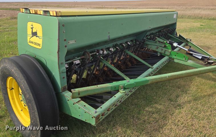 image for item DU6904 John Deere 8300 grain drill