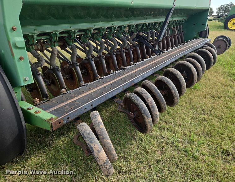 image for item DU6904 John Deere 8300 grain drill