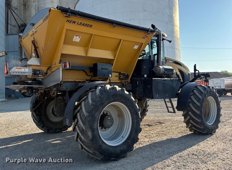 image for item DW6616 2013 RoGator RG1100 spreader