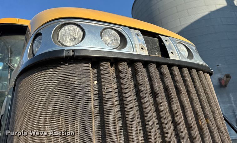 image for item DW6616 2013 RoGator RG1100 spreader