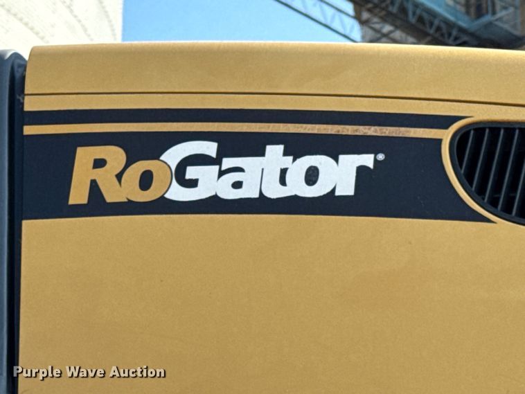 image for item DW6616 2013 RoGator RG1100 spreader