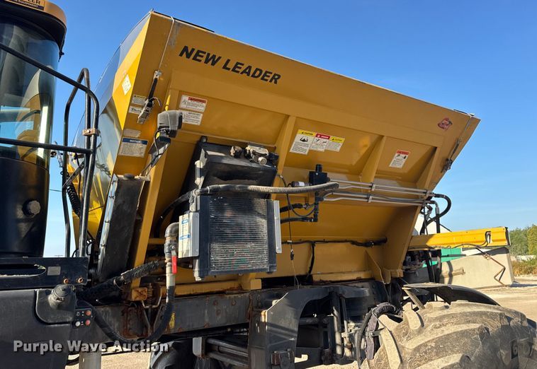 image for item DW6616 2013 RoGator RG1100 spreader