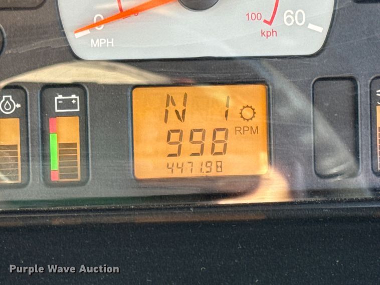 image for item DW6616 2013 RoGator RG1100 spreader