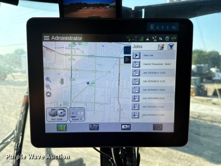 image for item DW6616 2013 RoGator RG1100 spreader