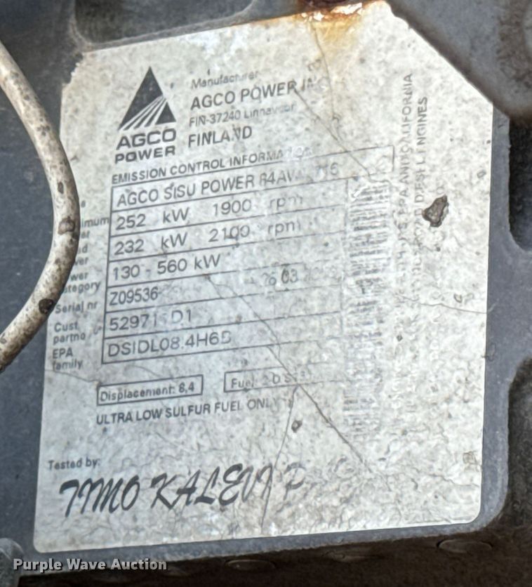 image for item DW6616 2013 RoGator RG1100 spreader