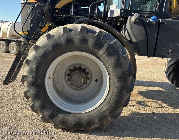 image for item DW6616 2013 RoGator RG1100 spreader