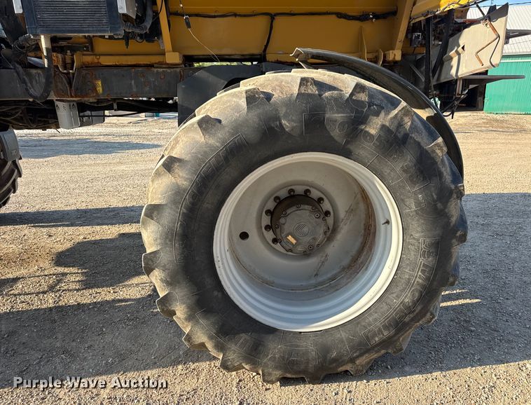 image for item DW6616 2013 RoGator RG1100 spreader