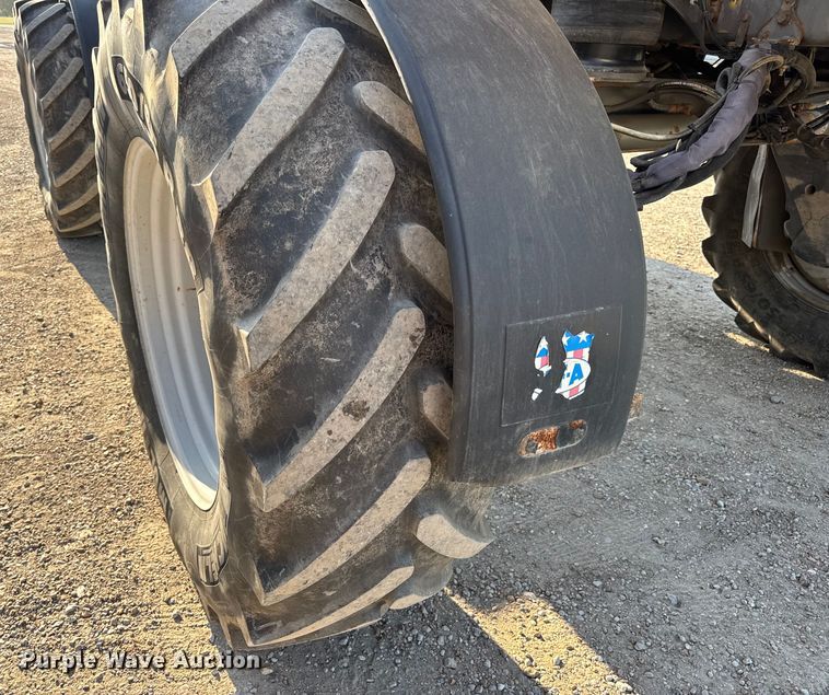 image for item DW6616 2013 RoGator RG1100 spreader