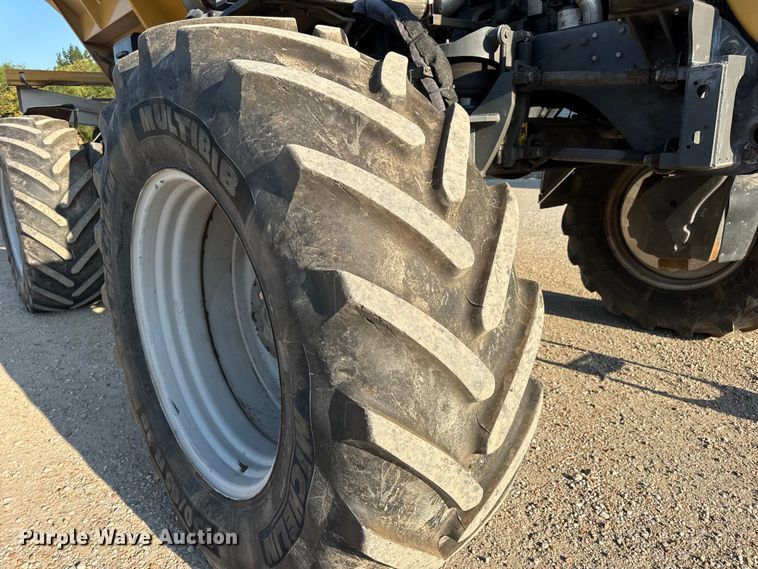 image for item DW6616 2013 RoGator RG1100 spreader