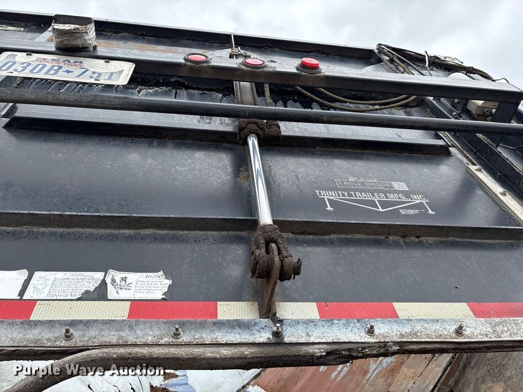 image for item DX7986 2013 Trinity  Eagle Bridge live bottom trailer