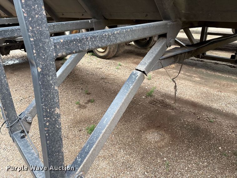 image for item DX7986 2013 Trinity  Eagle Bridge live bottom trailer