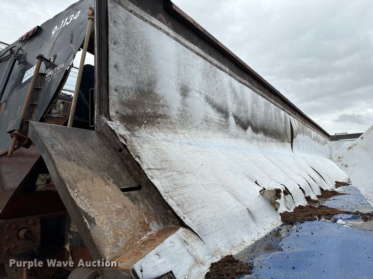 image for item DX7986 2013 Trinity  Eagle Bridge live bottom trailer