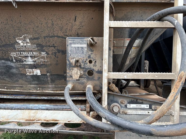 image for item DX7986 2013 Trinity  Eagle Bridge live bottom trailer