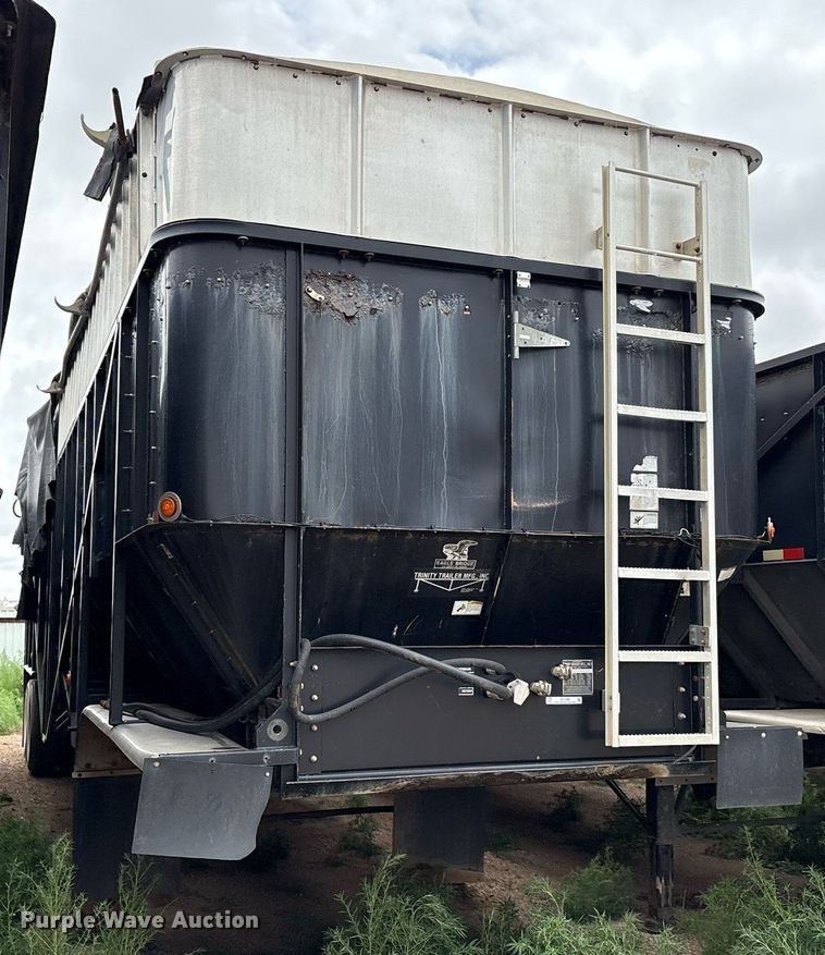 image for item DX7988 2011 Trinity Eagle Bridge live bottom trailer