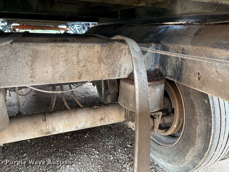 image for item DX7988 2011 Trinity Eagle Bridge live bottom trailer