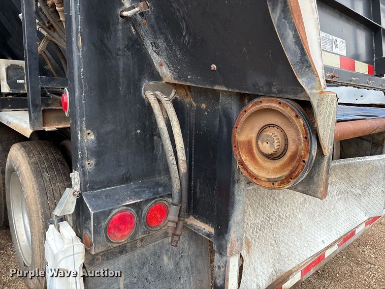 image for item DX7988 2011 Trinity Eagle Bridge live bottom trailer